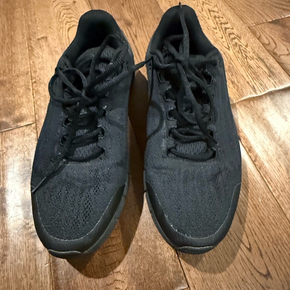 Women’s Under Armour Charged Rogue 8.5